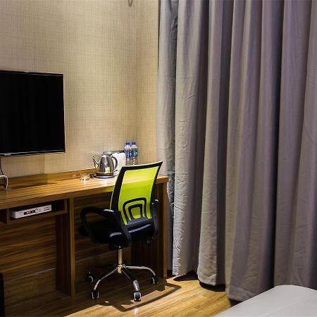 Hengchao Holiday Hotel Canton Esterno foto