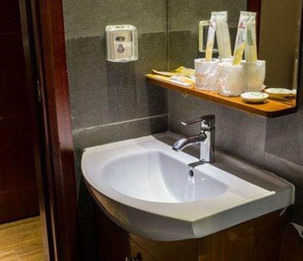Hengchao Holiday Hotel Canton Esterno foto